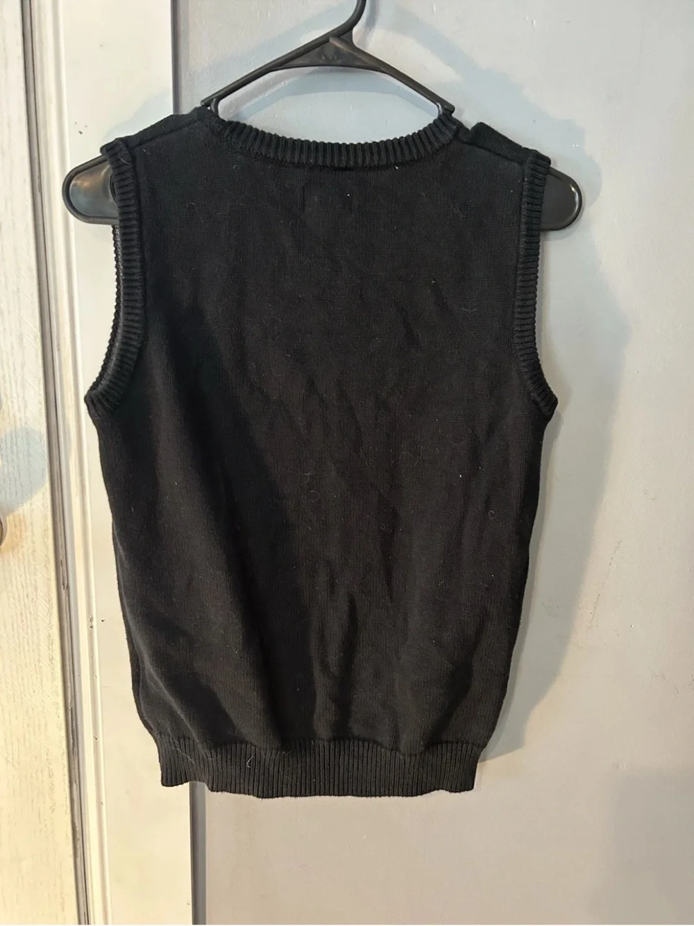 Chaps Black V-Neck Knit Sweater Vest with Crest